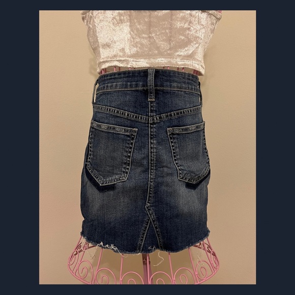 JBD. JUST BLACK DENIM Mini Jean Skirt - Picture 3 of 13